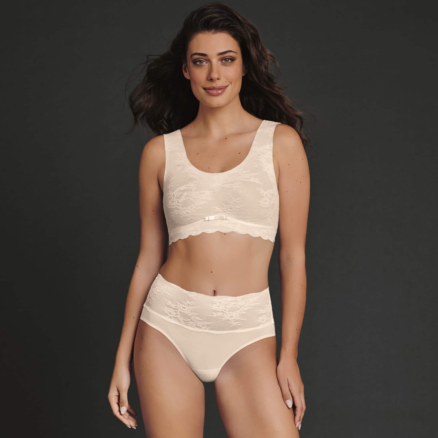 Anita Essential Lace trusser - flere farver