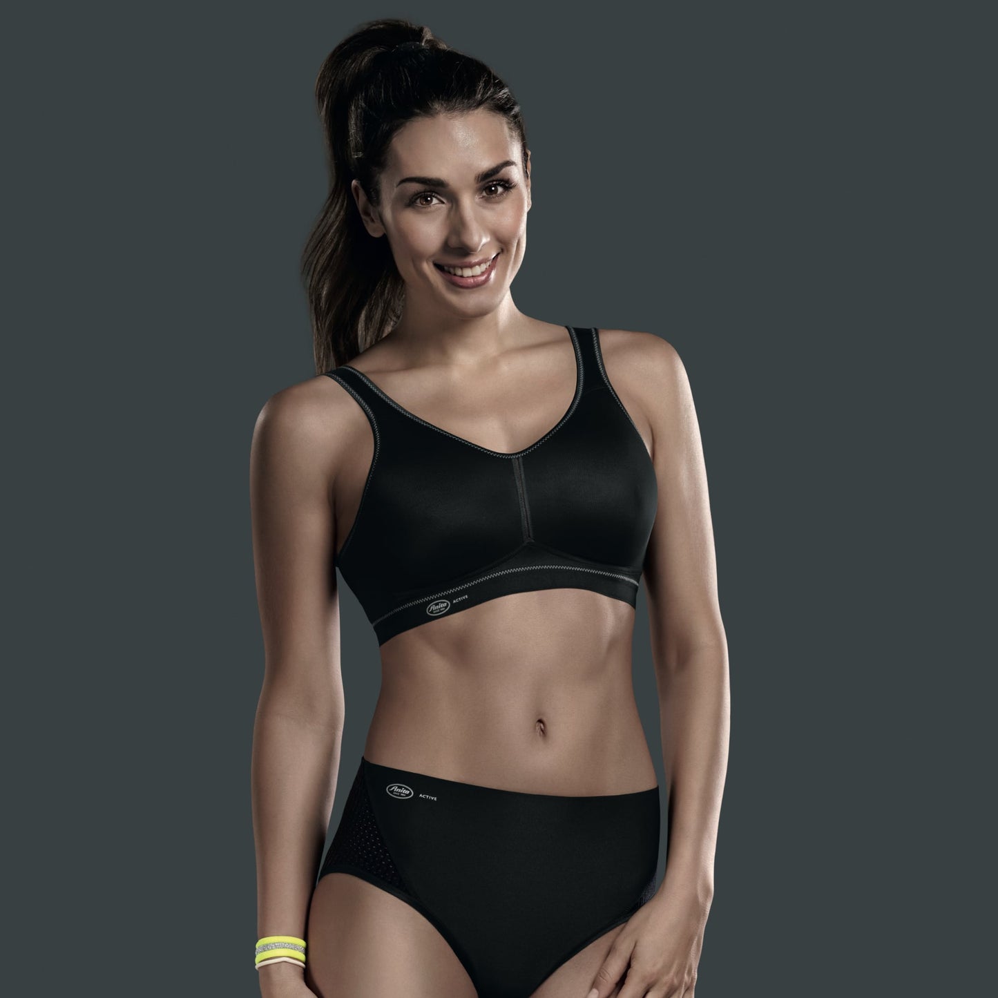 Anita Light and Firm Sports BH sort