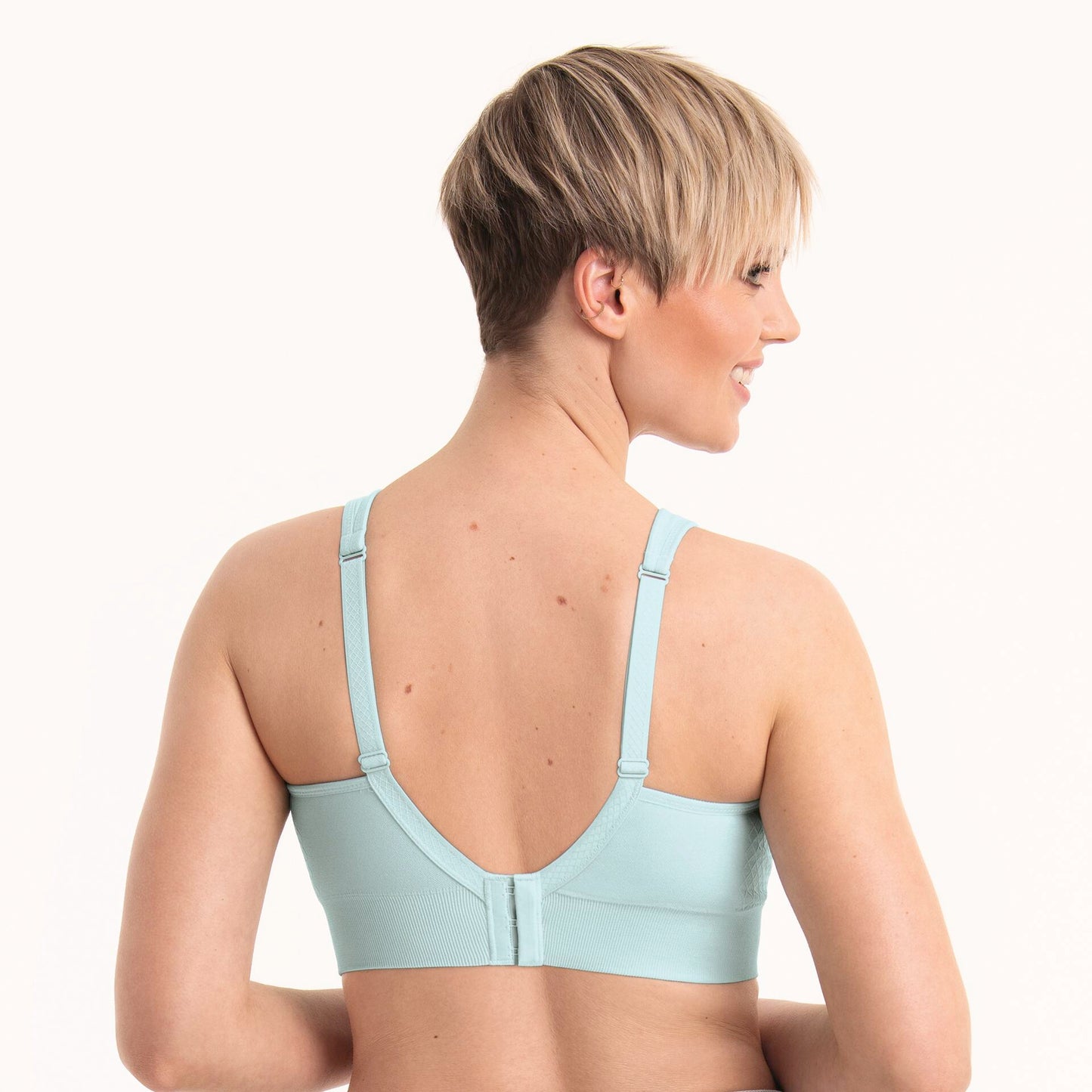 Anita Lotta formstrikket BH - flere farver